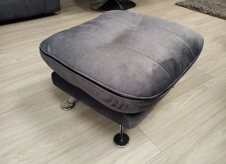 Emilio-stool_eyk_45701522-ea33-47d5-a6fe-c415b7b2cc2b