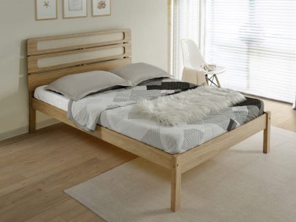 Santana Light Oak Bed