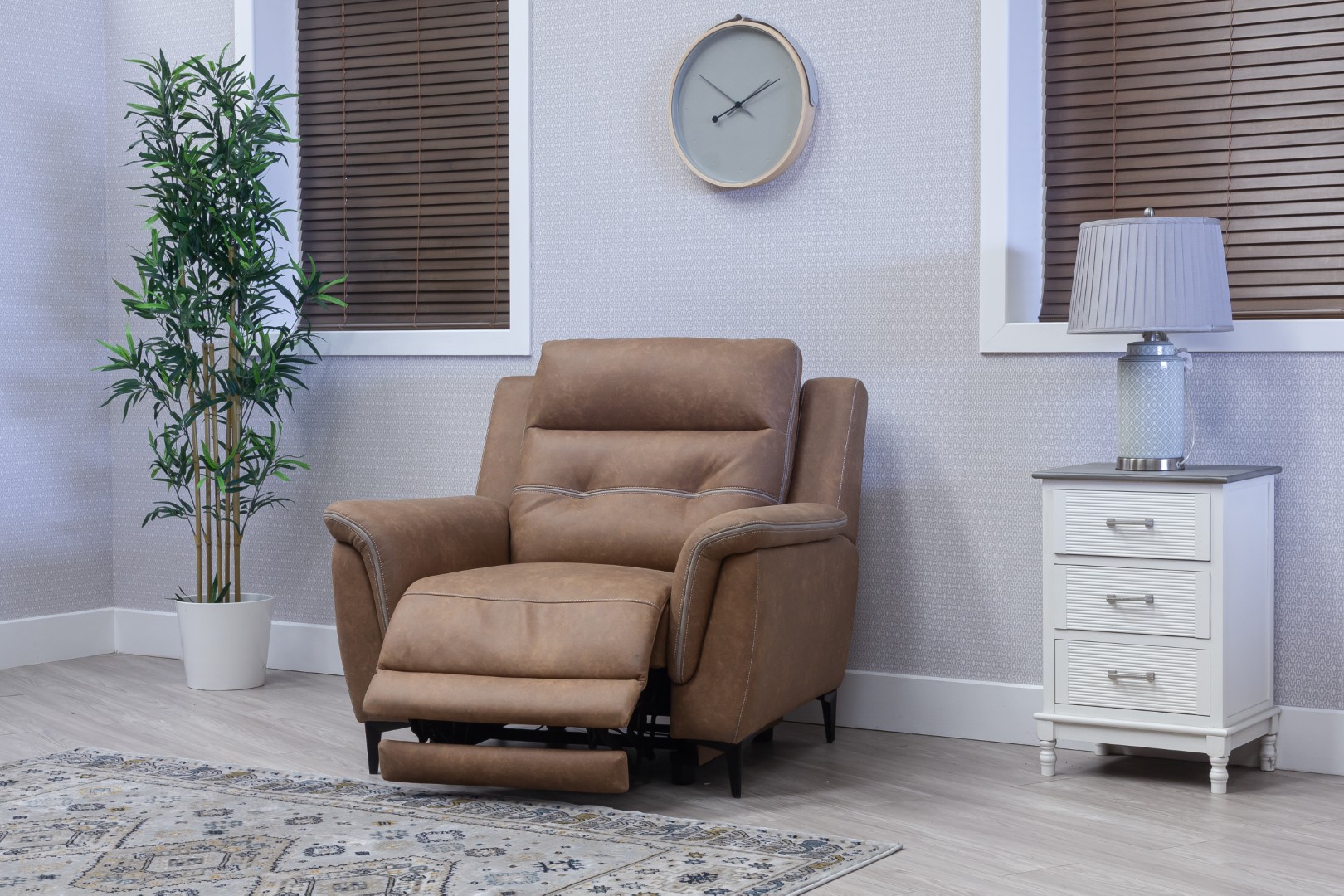 0001944_pachino-saddle-fabric-1-seater-electric